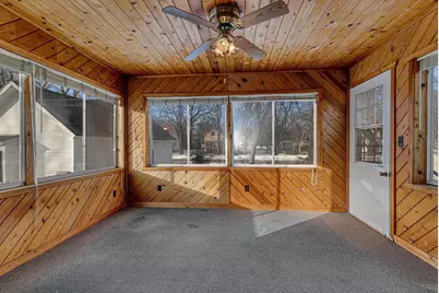 726 Hassan Street SE, Hutchinson, MN 55350 - Photo 13