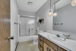 726 Hassan St SE, Hutchinson, MN 55350 - Photo 23