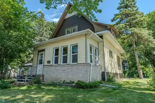 624 4th St S, Moorhead, MN 56560 - Photo 1