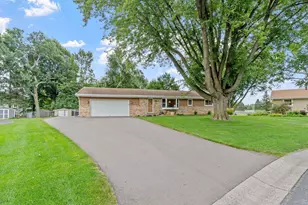 9222 92nd Cir N, Maple Grove, MN 55369 - Photo 1