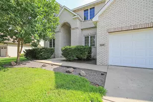 2601 87th Trail N, Brooklyn Park, MN 55443 - Photo 1