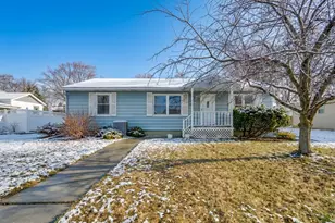 1050 Carlton Ave, Faribault, MN 55021 - Photo 1