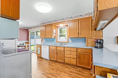 1050 Carlton Avenue, Faribault, MN 55021 - Photo 11