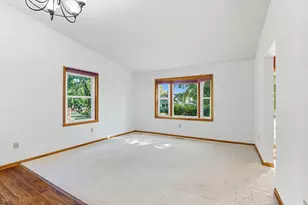 1050 Carlton Ave, Faribault, MN 55021 - Photo 5