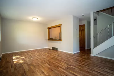 4848 Grenwich Trail N, Oakdale, MN 55128 - Photo 9