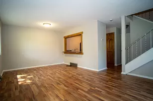 4848 Grenwich Trail N, Oakdale, MN 55128 - Photo 9