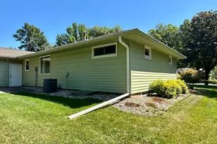 1115 Elmhurst Ave, Luverne, MN 56156 - Photo 5