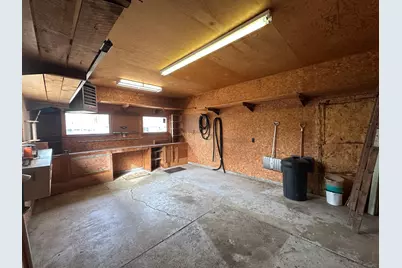 1115 Elmhurst Avenue, Luverne, MN 56156 - Photo 35