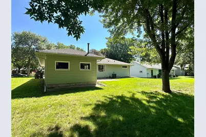 1115 Elmhurst Avenue, Luverne, MN 56156 - Photo 3