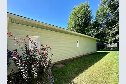 1115 Elmhurst Avenue, Luverne, MN 56156 - Photo 3