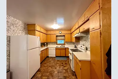 1115 Elmhurst Avenue, Luverne, MN 56156 - Photo 9