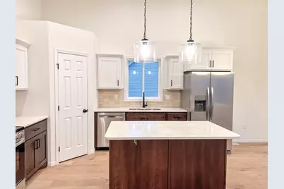 2832 74th Avenue S, Fargo, ND 58104 - Photo 3