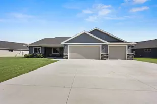 214 Woolgrass Wy, Avon, MN 56310 - Photo 1