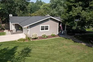 5536 Mirror Lakes Dr, Edina, MN 55436 - Photo 5
