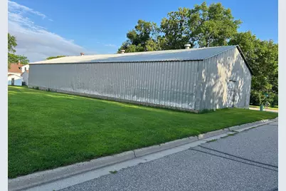323 N Oak Street, Alexandria, MN 56308 - Photo 1
