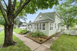 141 6th St N, Bayport, MN 55003 - Photo 1