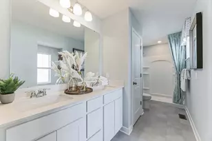 17029 Draper Wy, Lakeville, MN 55044 - Photo 9