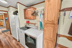 1727 N Lake Dr, Braham, MN 55006 - Photo 15