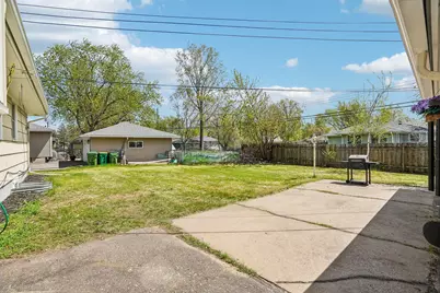 5125 Howe Lane, Brooklyn Center, MN 55429 - Photo 31