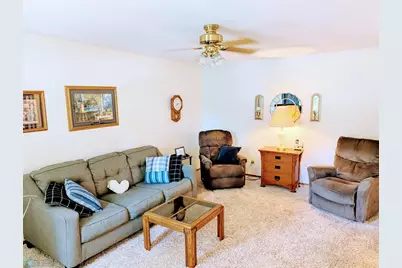 204 SE 5th Street SE, Barnesville, MN 56514 - Photo 1