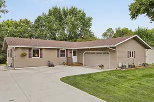 709 Ridge Dr SE, Saint Michael, MN 55376 - Photo 1
