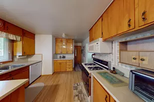 1321 Garfield Ave, Albert Lea, MN 56007 - Photo 3