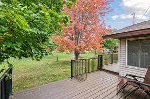 891 Garden View Dr, Apple Valley, MN 55124 - Photo 25