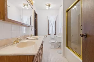 891 Garden View Dr, Apple Valley, MN 55124 - Photo 11