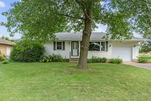 1002 14th St W, Hastings, MN 55033 - Photo 1