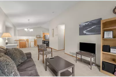 25649 Forest Boulevard Court, Wyoming, MN 55092 - Photo 7