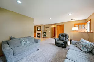 102 Ringer Dr, Sherburn, MN 56171 - Photo 17