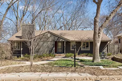 590 Montcalm Place, Saint Paul, MN 55116 - Photo 1