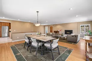 590 Montcalm Pl, Saint Paul, MN 55116 - Photo 13