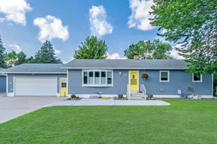 205 Prairie Ave NE, Staples, MN 56479 - Photo 1