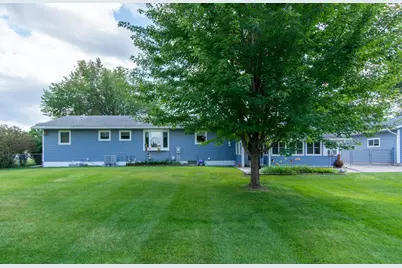 205 Prairie Avenue NE, Staples, MN 56479 - Photo 3