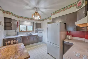 701 Grant Ave, Eveleth, MN 55734 - Photo 15