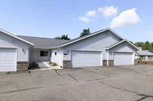 410 Lee St, Durand, WI 54736 - Photo 1