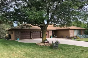 901 S Lafayette Ave, Fulda, MN 56131 - Photo 1