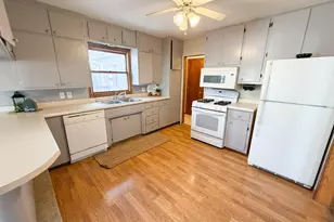 606 Morningside Dr, Worthington, MN 56187 - Photo 9