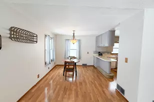 606 Morningside Dr, Worthington, MN 56187 - Photo 7