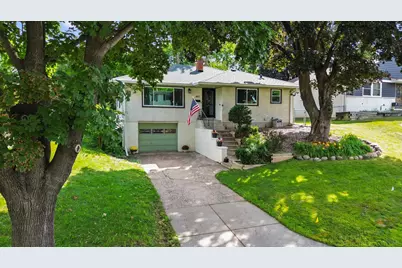 451 12th Avenue S, South Saint Paul, MN 55075 - Photo 1