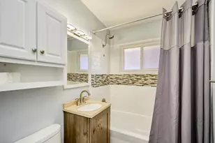 1284 Snelling Ave N, Saint Paul, MN 55108 - Photo 17