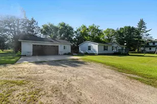 518 1/2 West 4th St S, Pillager, MN 56473 - Photo 1