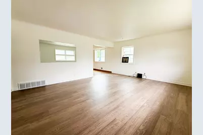 1685 Fremont Avenue, Saint Paul, MN 55106 - Photo 3