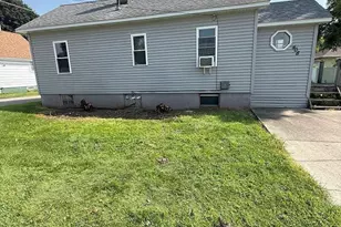 408 E 6th St, Fairmont, MN 56031 - Photo 1