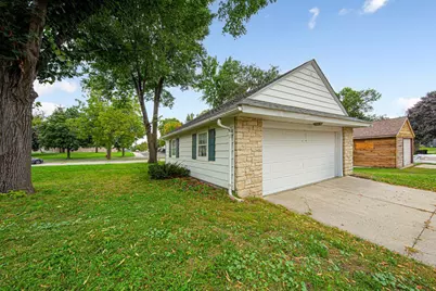 358 4th Street, Gaylord, MN 55334 - Photo 37