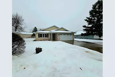 642 Jenisa Drive, Saint Cloud, MN 56301 - Photo 1