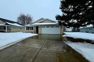 642 Jenisa Dr, Saint Cloud, MN 56301 - Photo 3