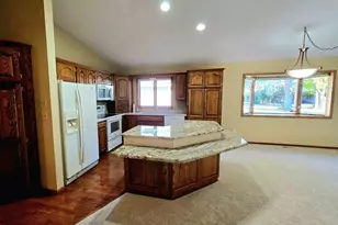 642 Jenisa Dr, Saint Cloud, MN 56301 - Photo 9