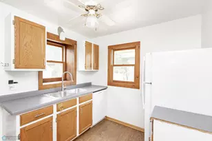 709 13th St N, Moorhead, MN 56560 - Photo 19